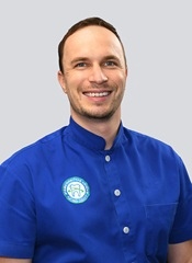 Dr. Valentyn Yakovyshen Dr. Valentyn Yakovyshen