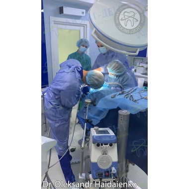 Dentistry «Lumi-Dent» in Kyiv Фото работы доктора из пациентом Гайдаенко А. В. Люми-Дент Киев